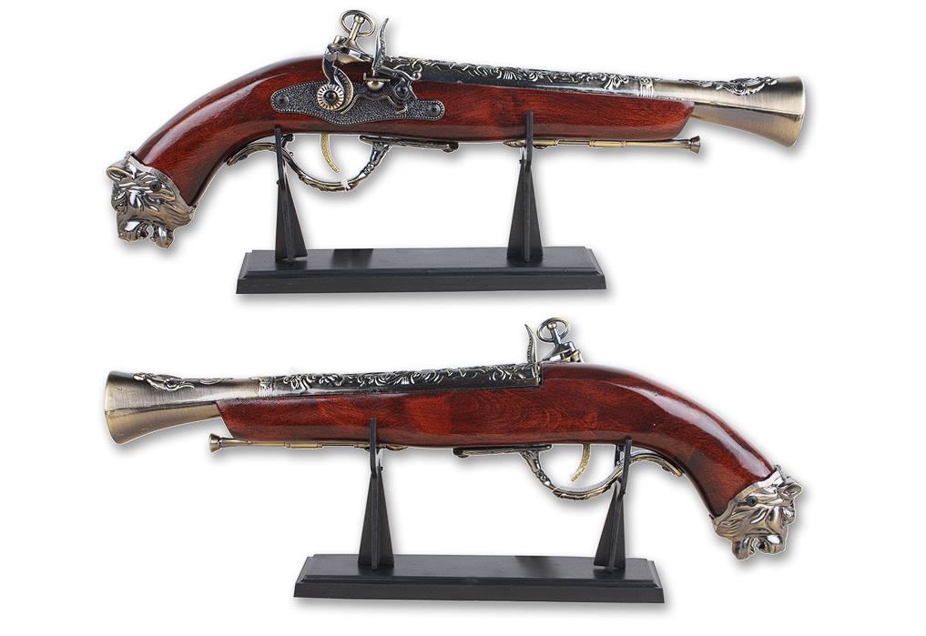 16" Blunderbuss Model with Stand